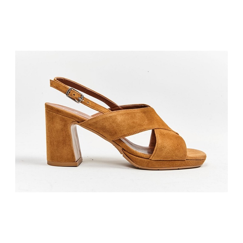 536 - VELOURS - CAMEL